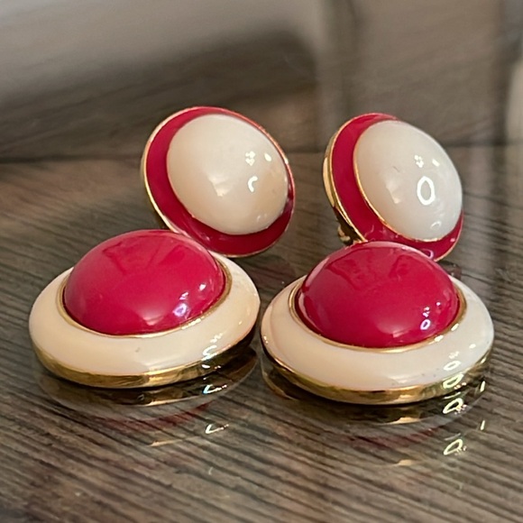 Vintage Joan Rivers Red and Ivory Drop Enamel Clip Earrings - Picture 10 of 16